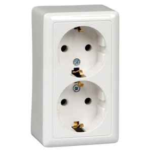 Розетка 2-м ОП Хит 16А 250В без защ. шторок с заземл. бел. SchE RA16-238-B Розетка 2-м ОП Хит 16А 250В без защ. шторок с заземл. бел. SchE RA16-238-B