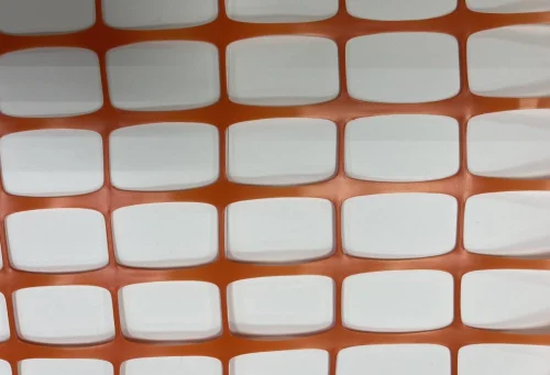 647